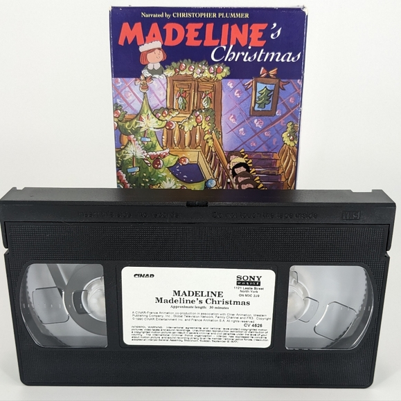 Madeline's Christmas VHS - Picture 5 of 6